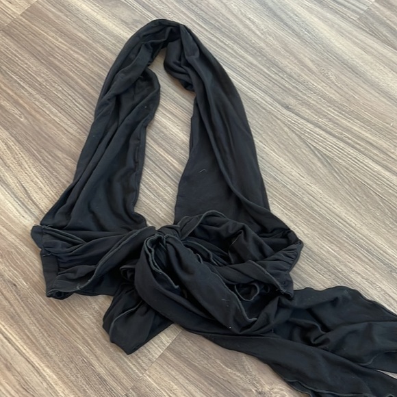 Black Crop Top - Picture 4 of 4